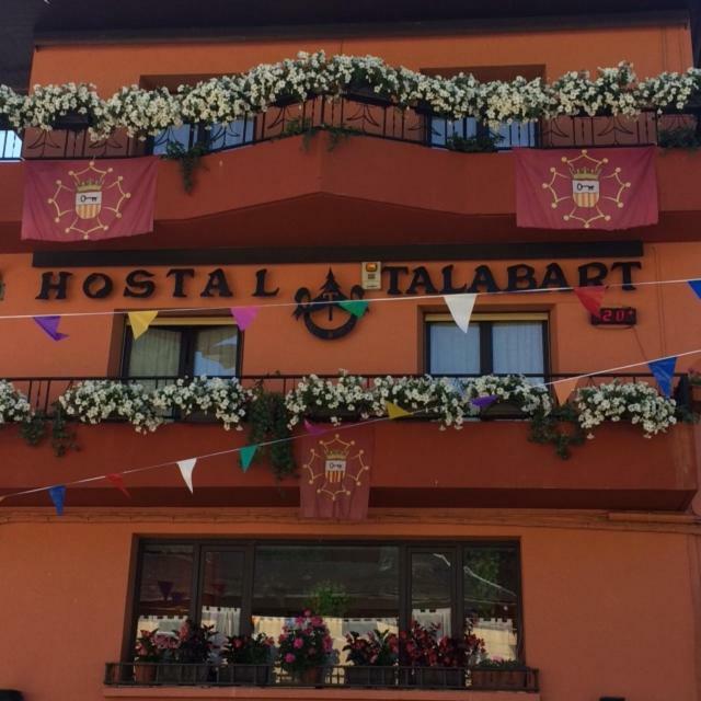 Hotel Hostal Talabart Les Zewnętrze zdjęcie